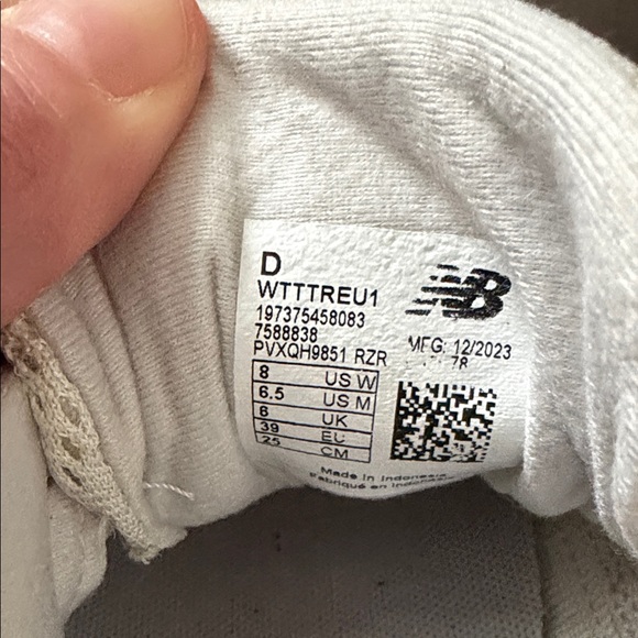 New Balance Tektrel Womens 8 Sneakers Sea Salt Cork Trail Running - Picture 8 of 12